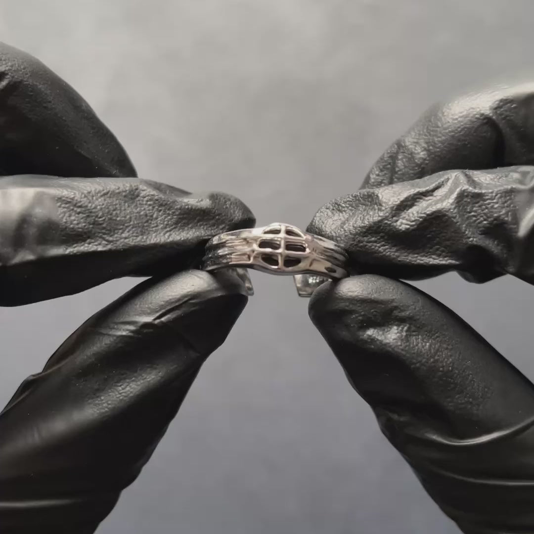 Cage Ring