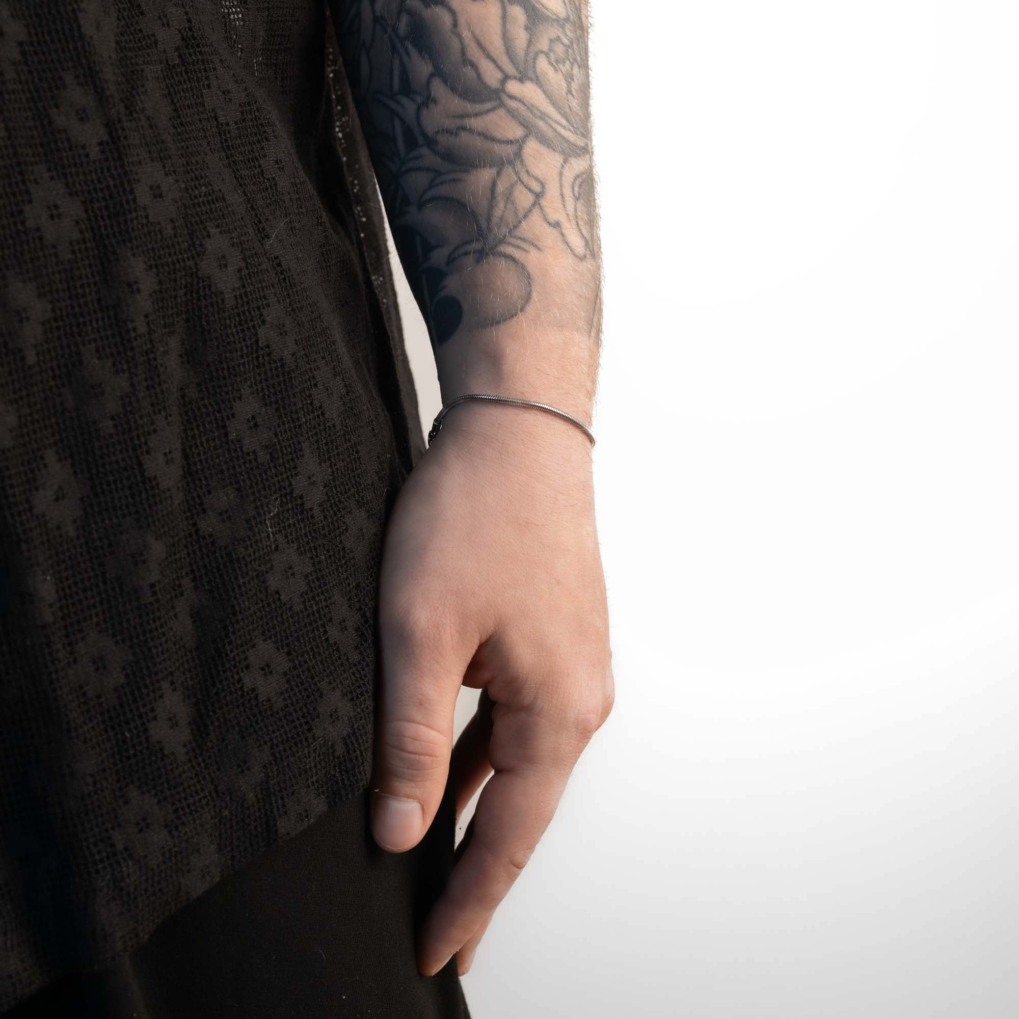 Cael Armband - warpedsense