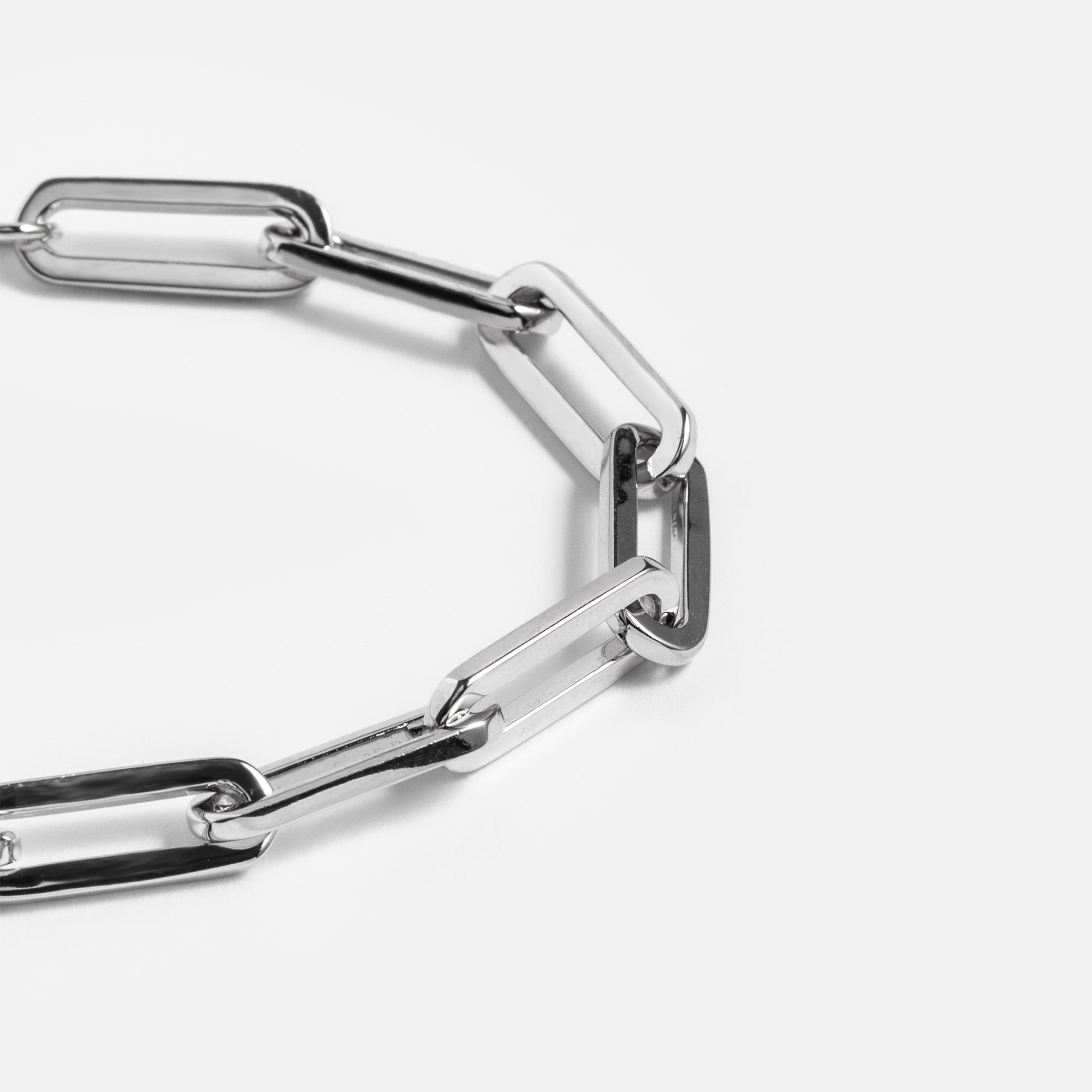 Paperclip Armband mit hochwertigem Finish, minimalistisch und modern | warpedsense® 