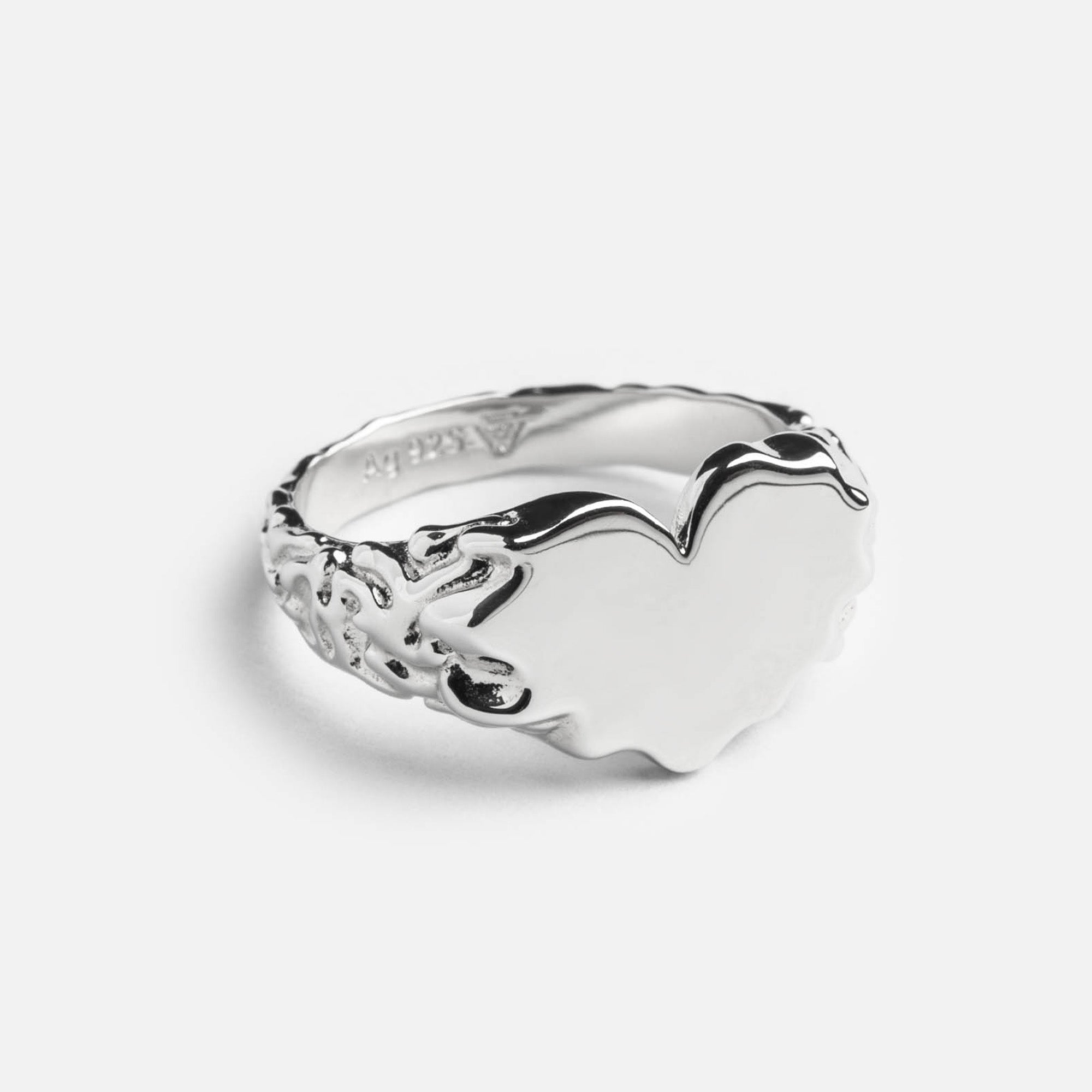 Geschmolzener Herz Ring |