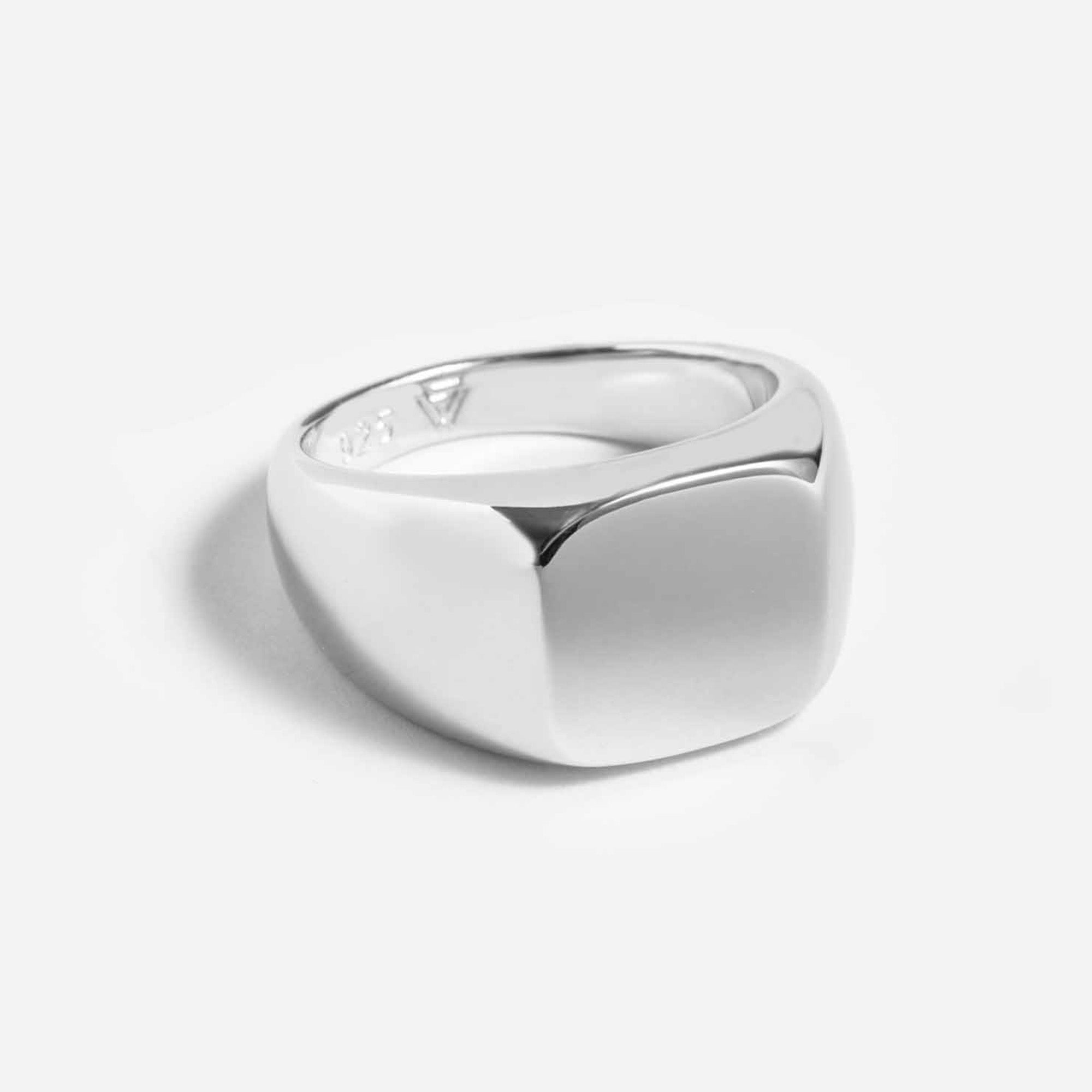 Rounded Signet Ring - warpedsense