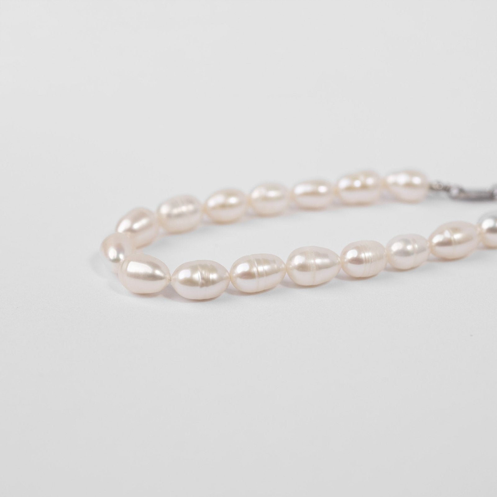 Baroque Pearl Bracelet - warpedsense