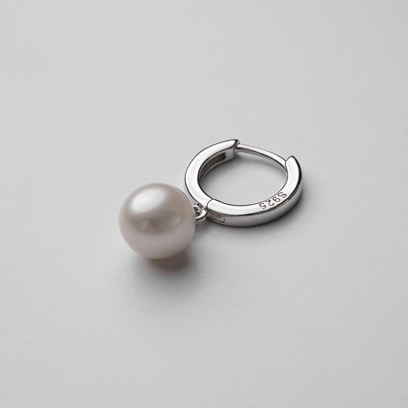 Pearl Earrings - warpedsense